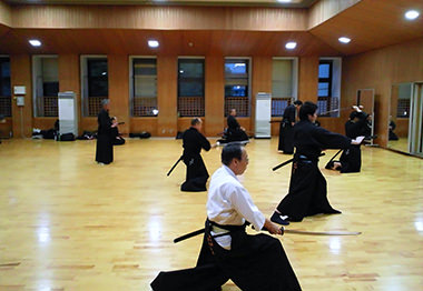中山場所