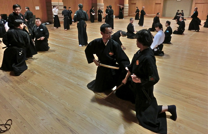 師範代以上の居合稽古