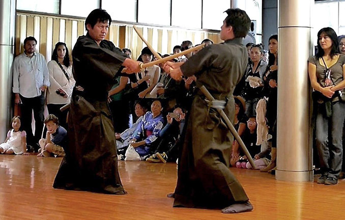 ボリビア・ラパスの日本祭りで演武