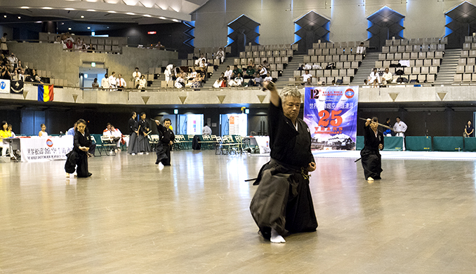 ワールド松涛館空手国際大会で居合演武