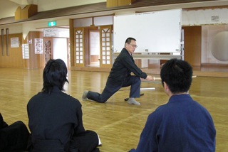 沖縄稽古会　居合形の講義